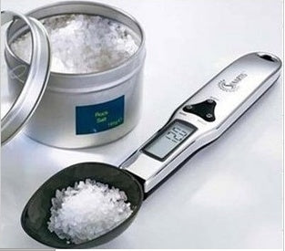 Precise Recipes Made Simple: Digital Measuring Cup