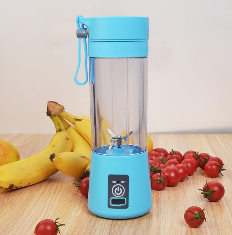 Grab-and-Go Smoothies: Rechargeable Mini Blender/Juicer